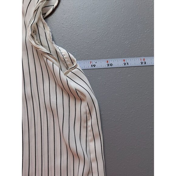Who What Wear Women Blouse M Black White Stripe Sleeveless Ruffle VNeck Corpcore - Picture 5 of 6